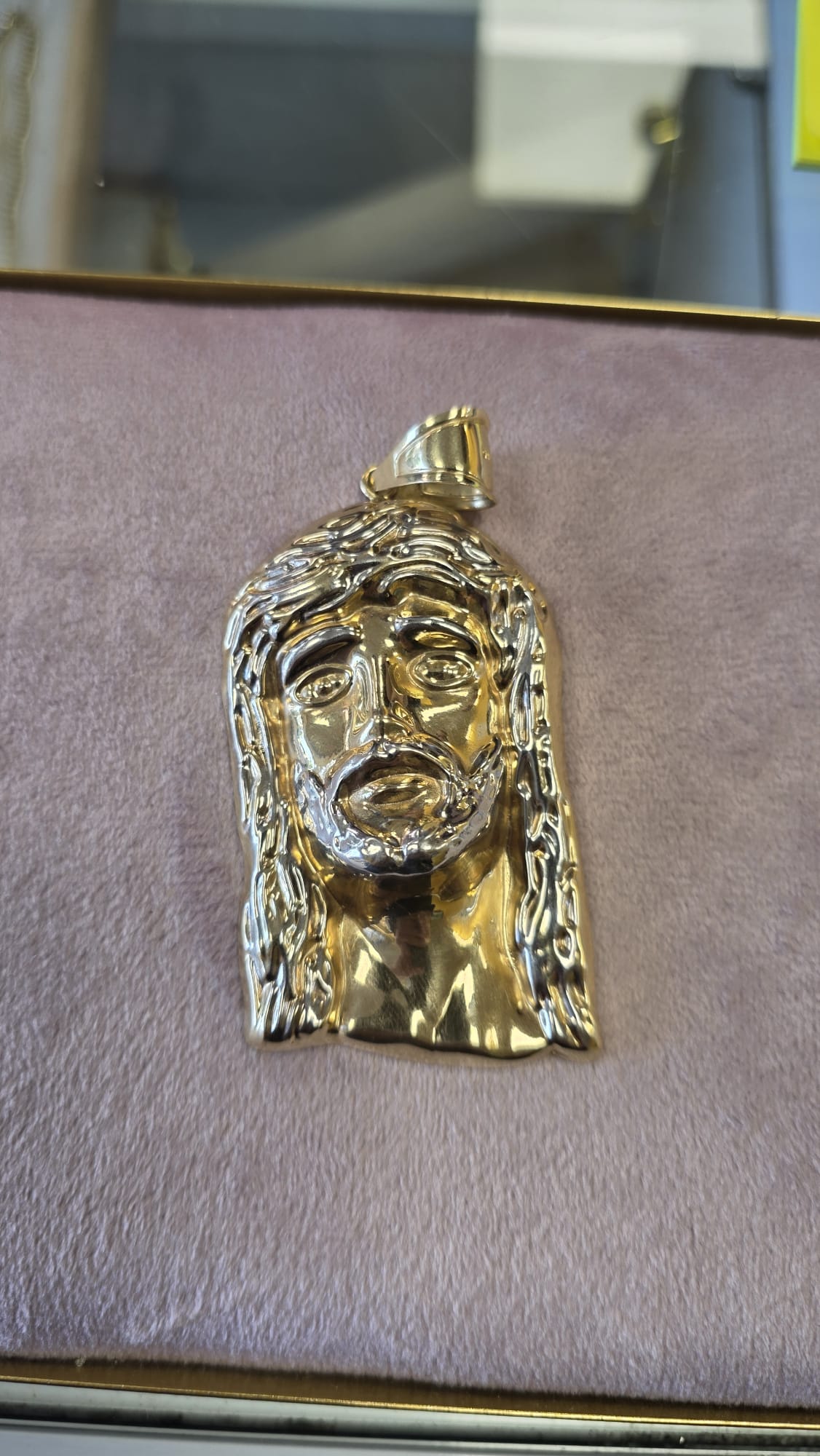 Pendant Jesus's