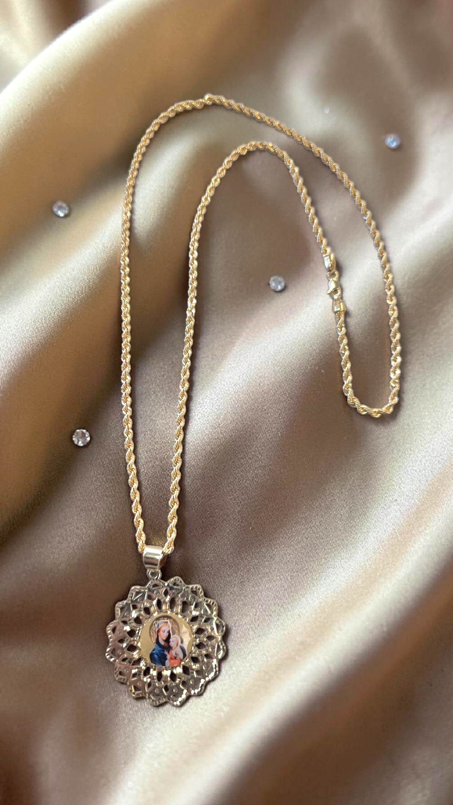 Women’s chain