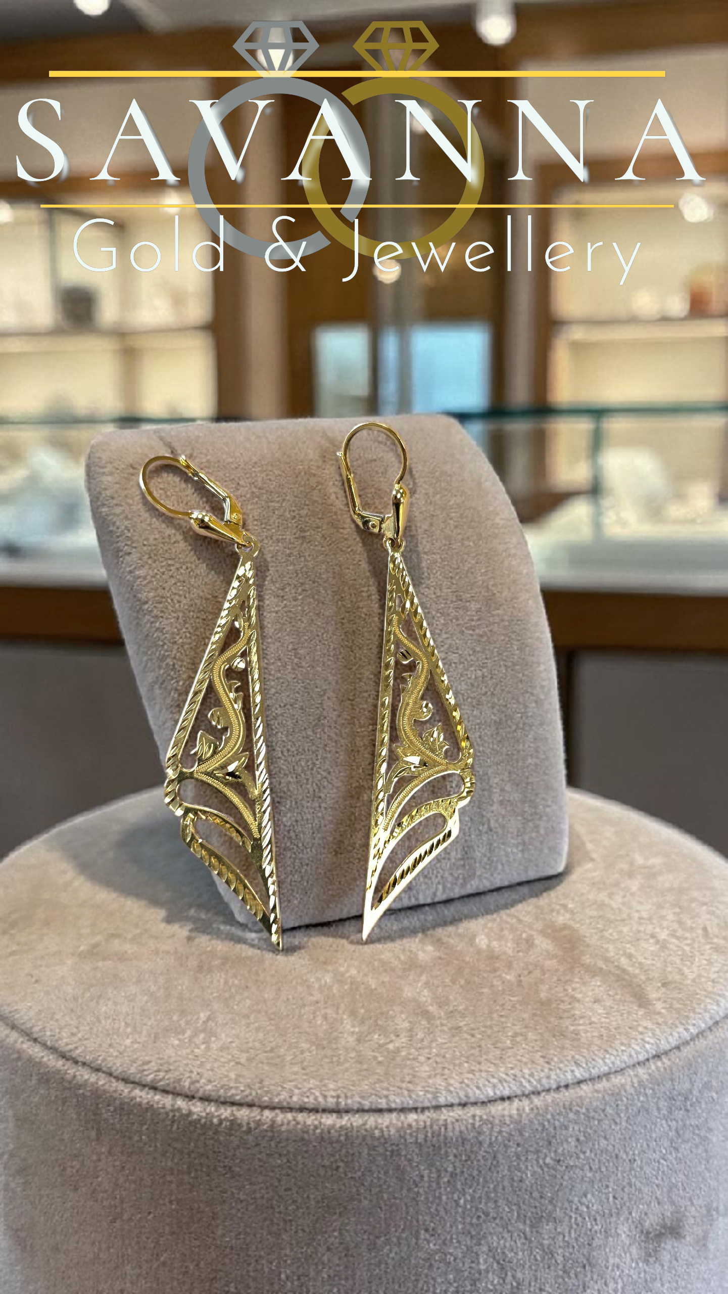 Women’s earrings